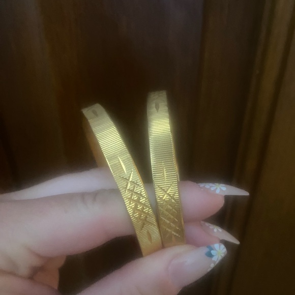 Beautiful pair of Bracha bangles - brand new and never worn! - Picture 6 of 6